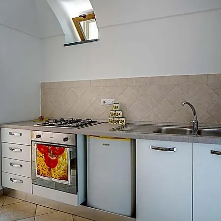 The View House 3*